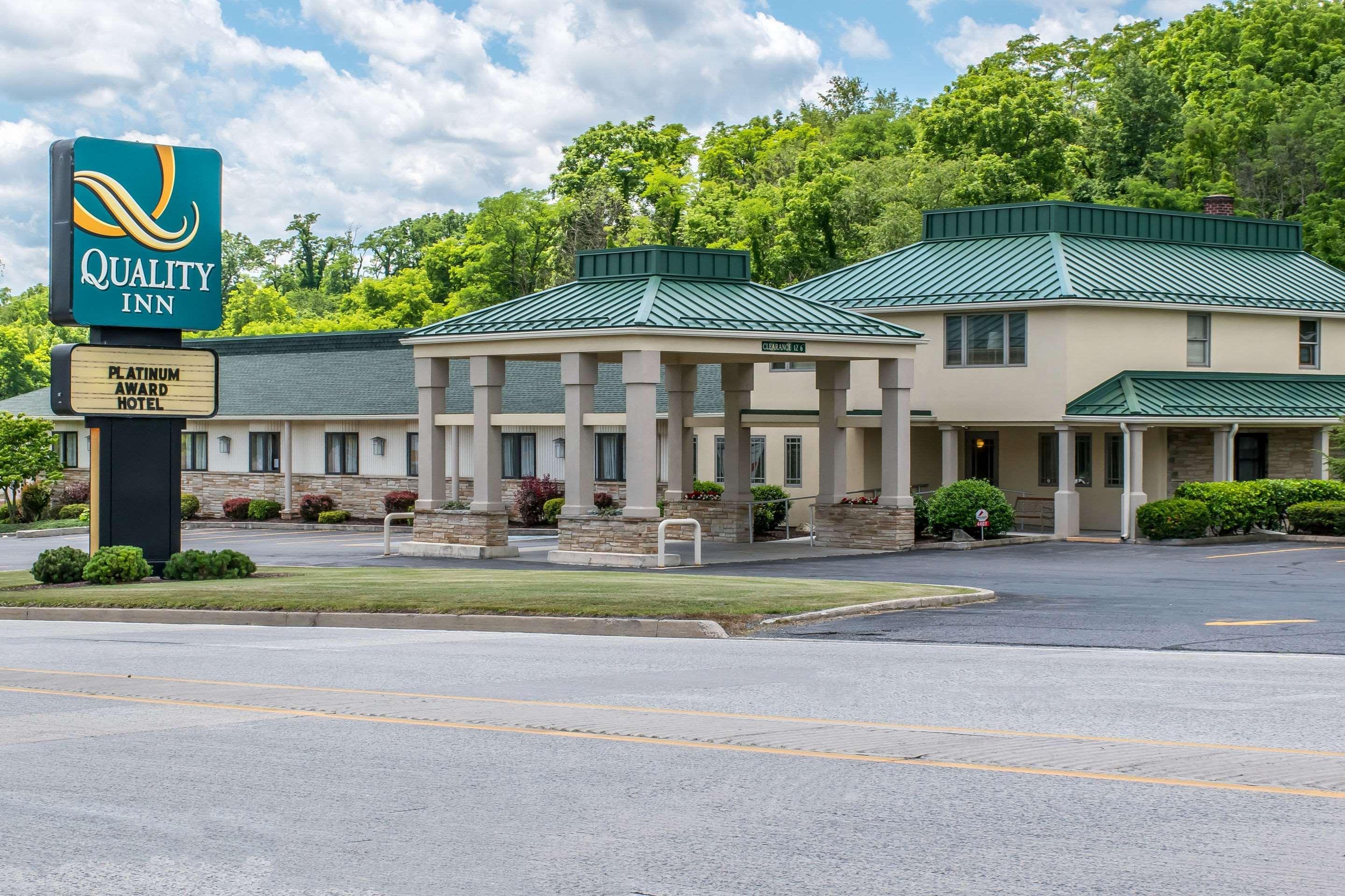 Quality Inn Бедфорд Экстерьер фото