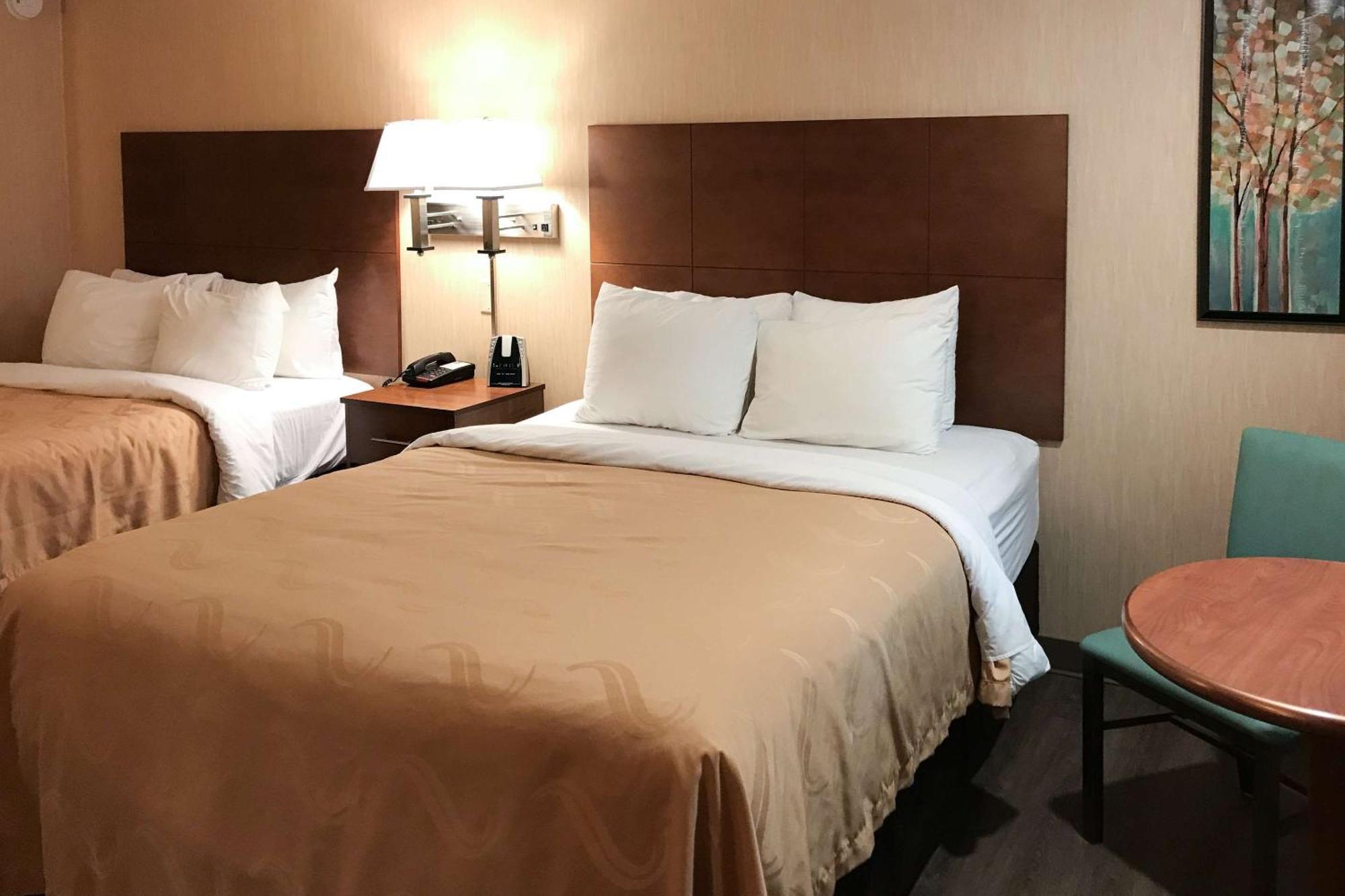 Quality Inn Бедфорд Экстерьер фото