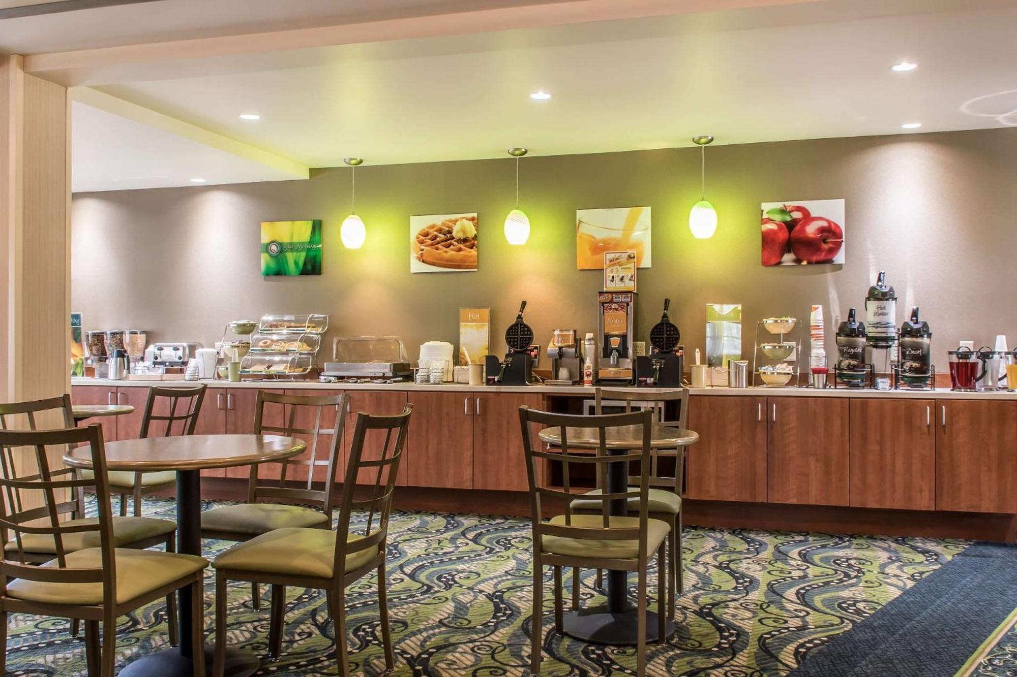 Quality Inn Бедфорд Экстерьер фото